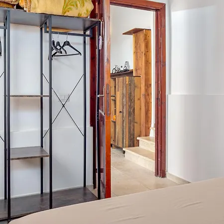 Elia's House Tatil Evi